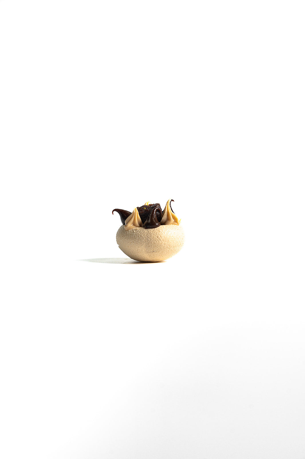 Mini Pavlova Hazelnut & Chocolate