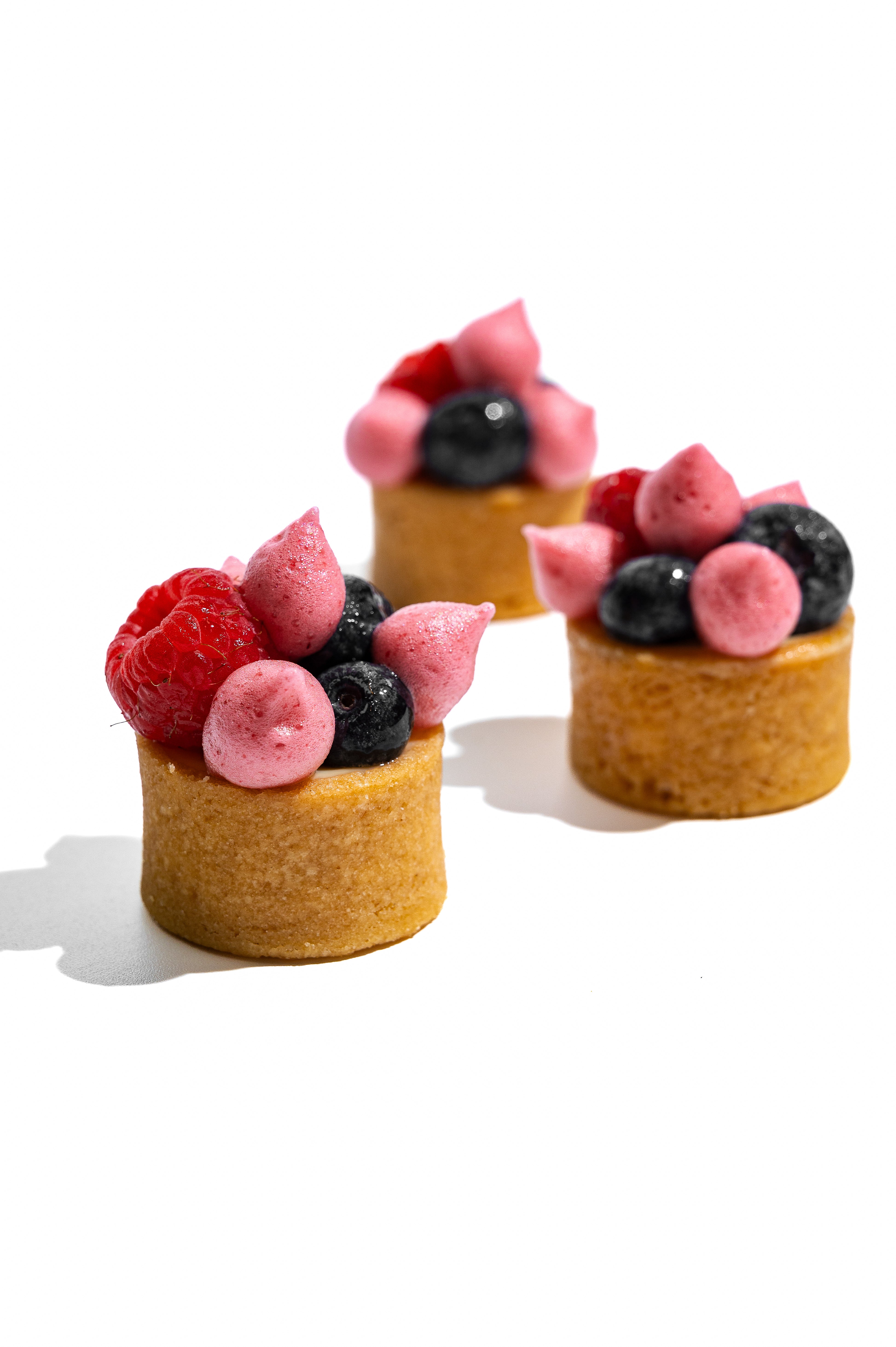 Mini Stylish Key Lime Tart with Berries