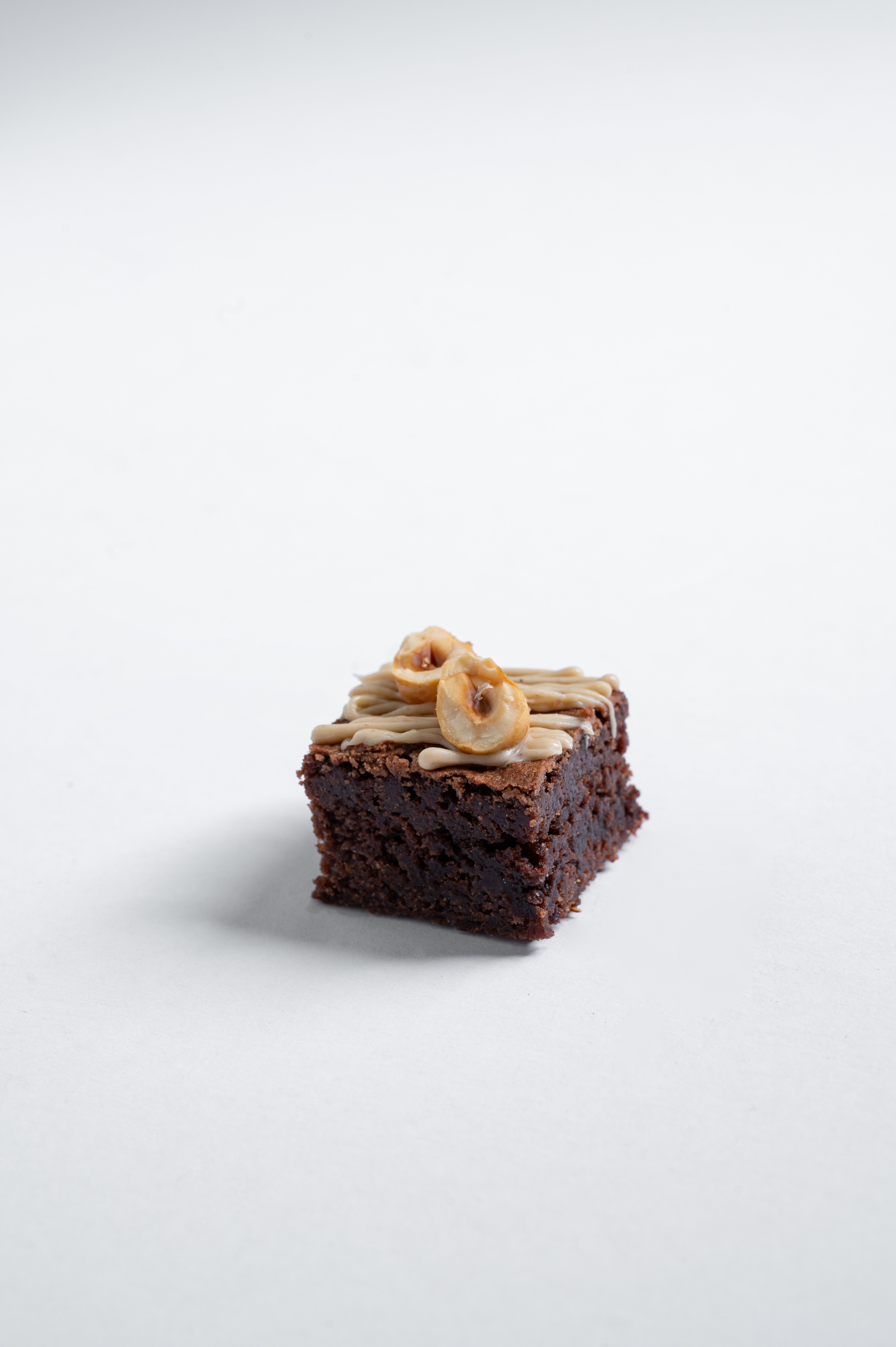 Mini Brownie with Hazelnut