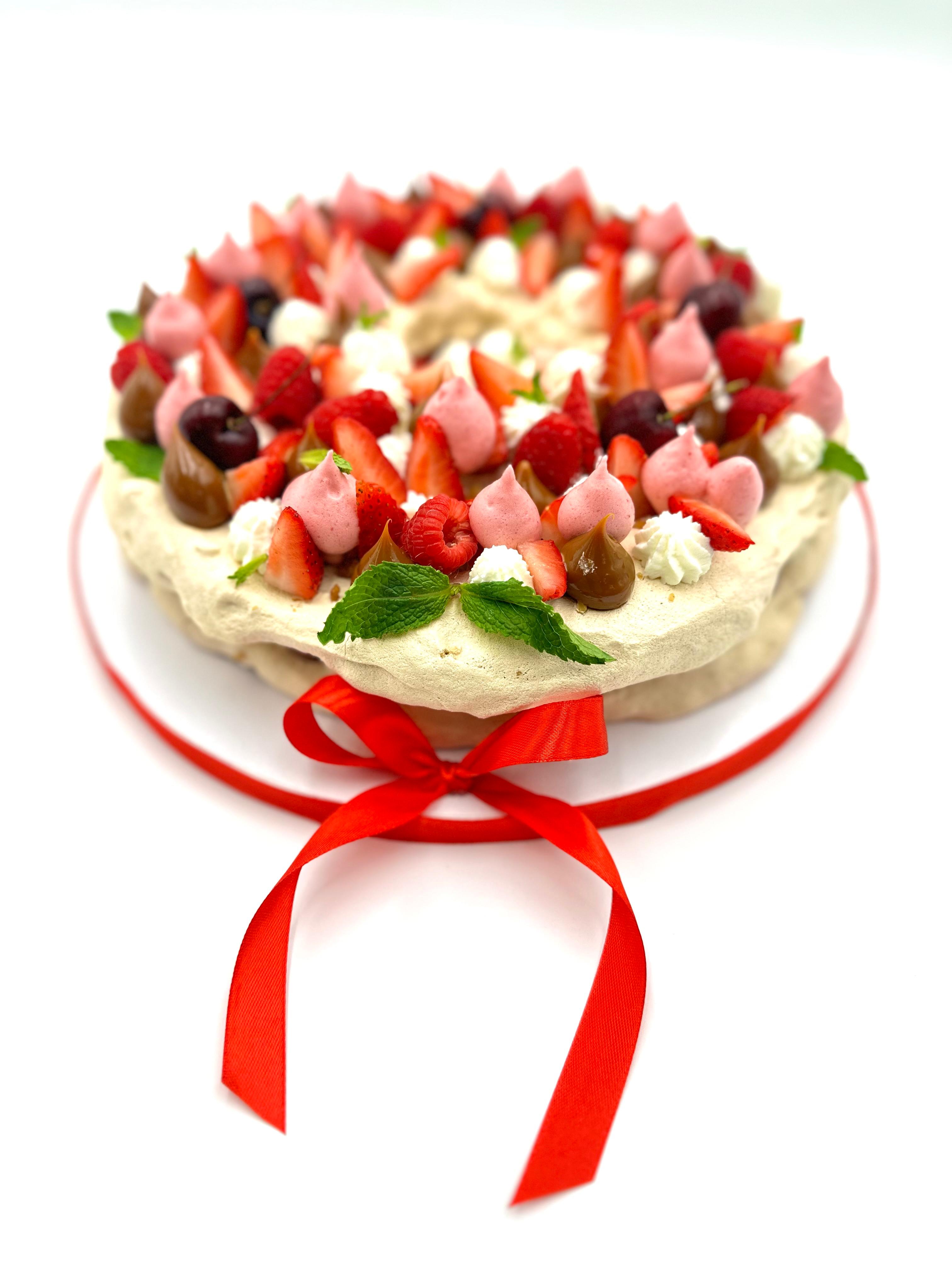 Pavlova Wreath